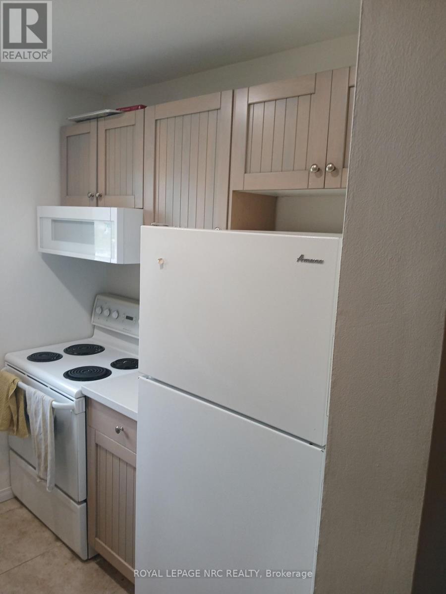 












31 - 302 VINE STREET

,
St. Catharines (Carlton/Bunting),




Ontario
L2M7M6

