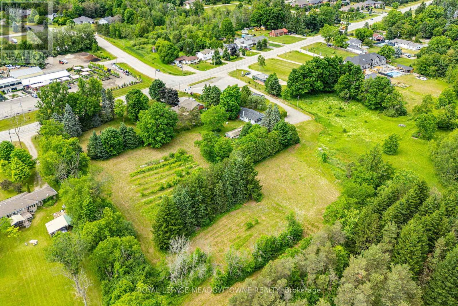 












9483 WELLINGTON RD 124

,
Erin,




Ontario
N0B1T0

