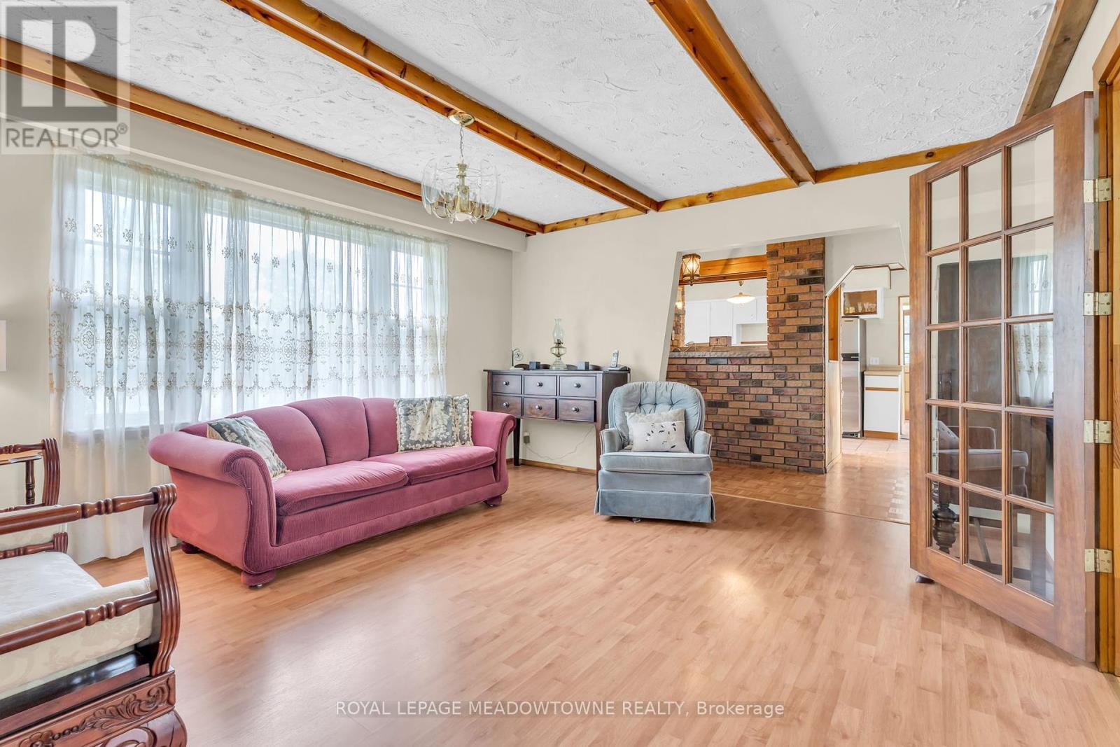 












9483 WELLINGTON RD 124

,
Erin,




Ontario
N0B1T0

