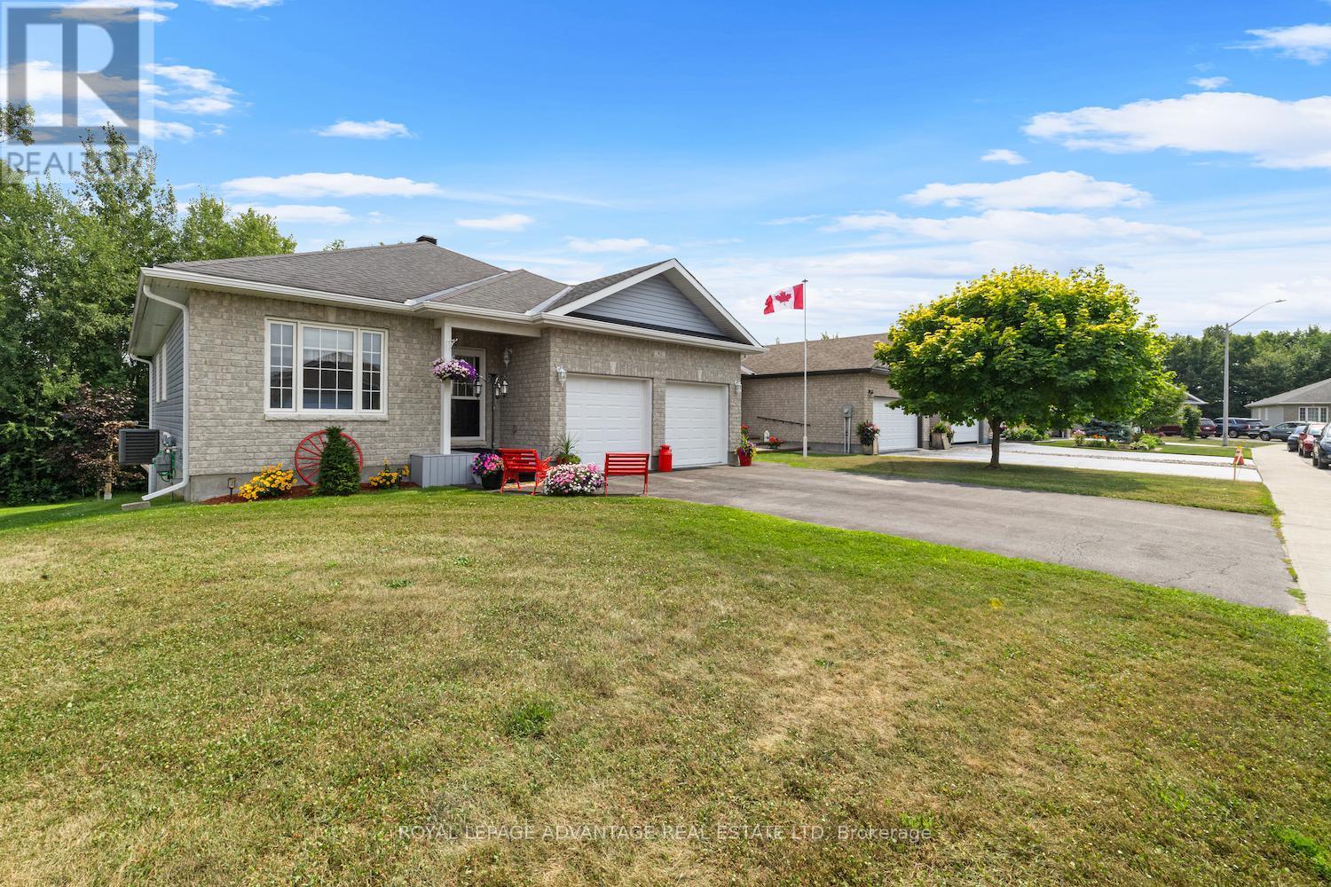 












42 CODE CRESCENT

,
Smiths Falls,




Ontario
K7A0A9

