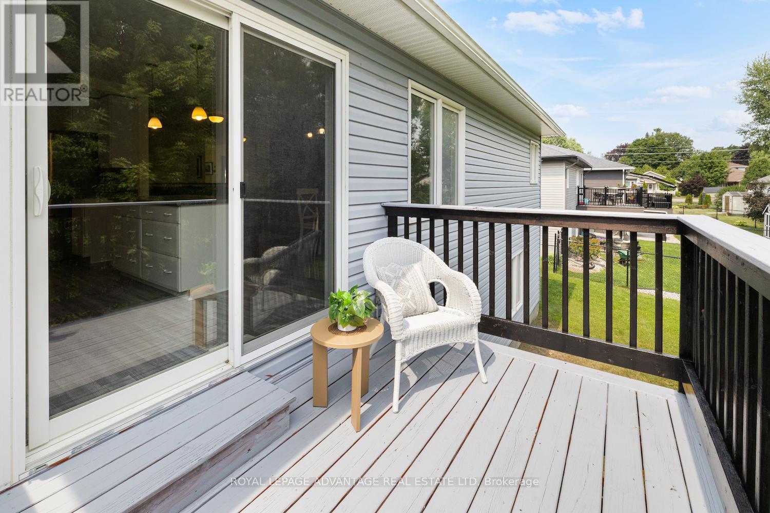 












42 CODE CRESCENT

,
Smiths Falls,




Ontario
K7A0A9

