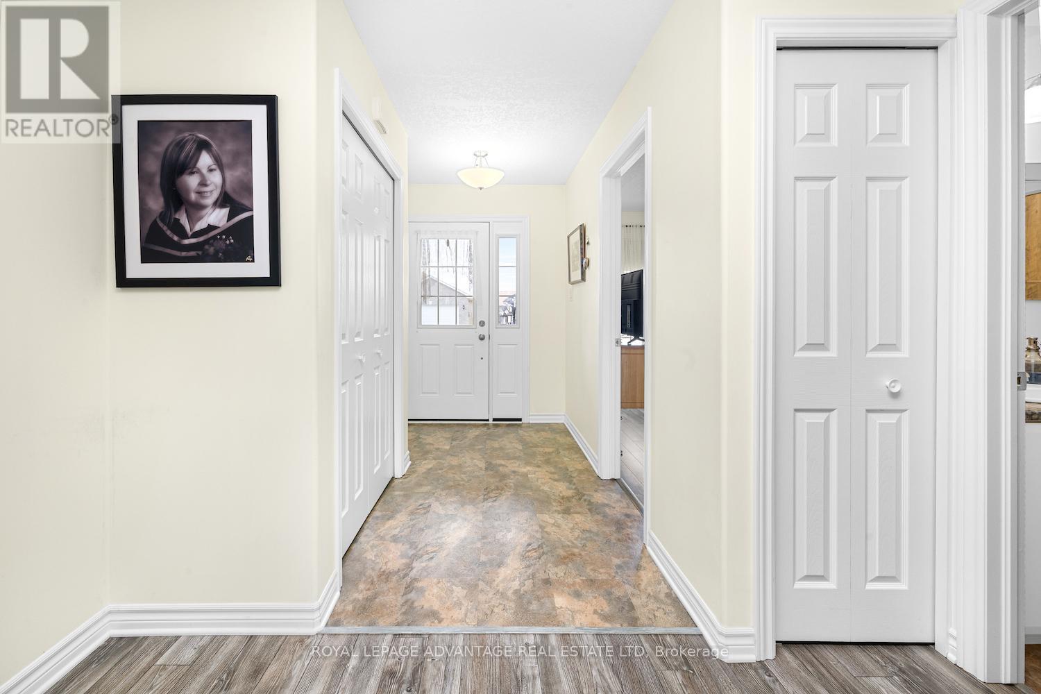 












42 CODE CRESCENT

,
Smiths Falls,




Ontario
K7A0A9

