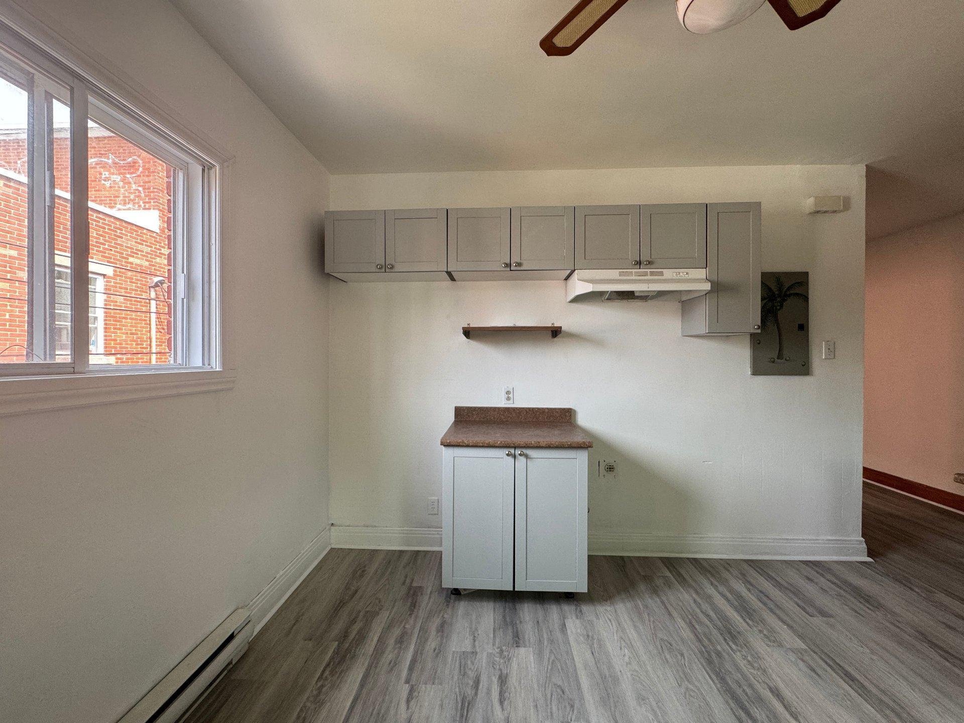 









1292


Rue Rolland

,
Montréal (Verdun/Île-des-Soeurs),




QC
H4H2G4


