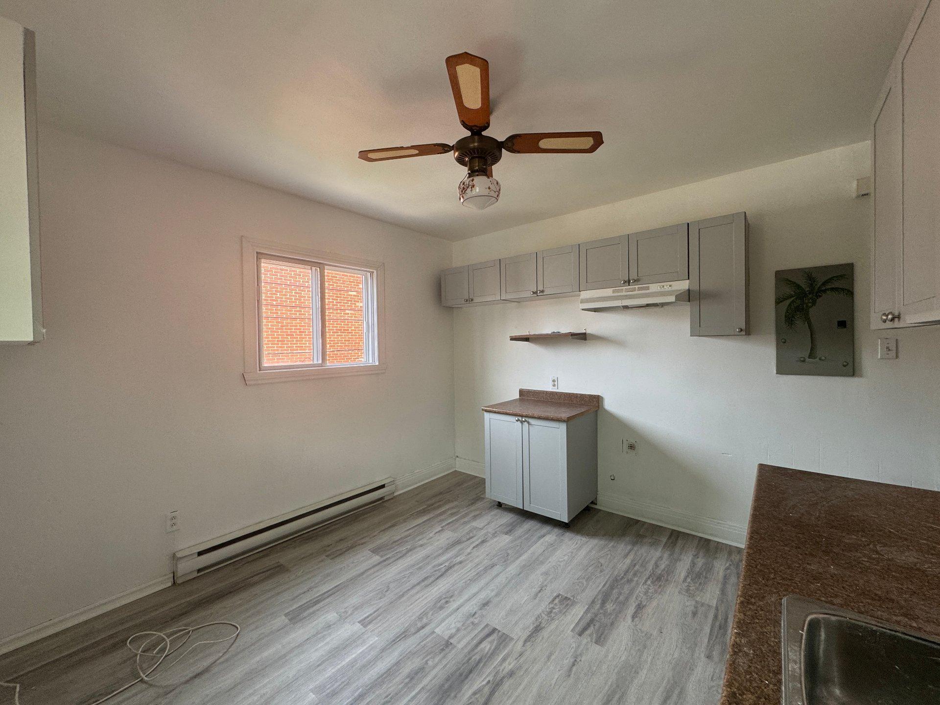 









1292


Rue Rolland

,
Montréal (Verdun/Île-des-Soeurs),




QC
H4H2G4

