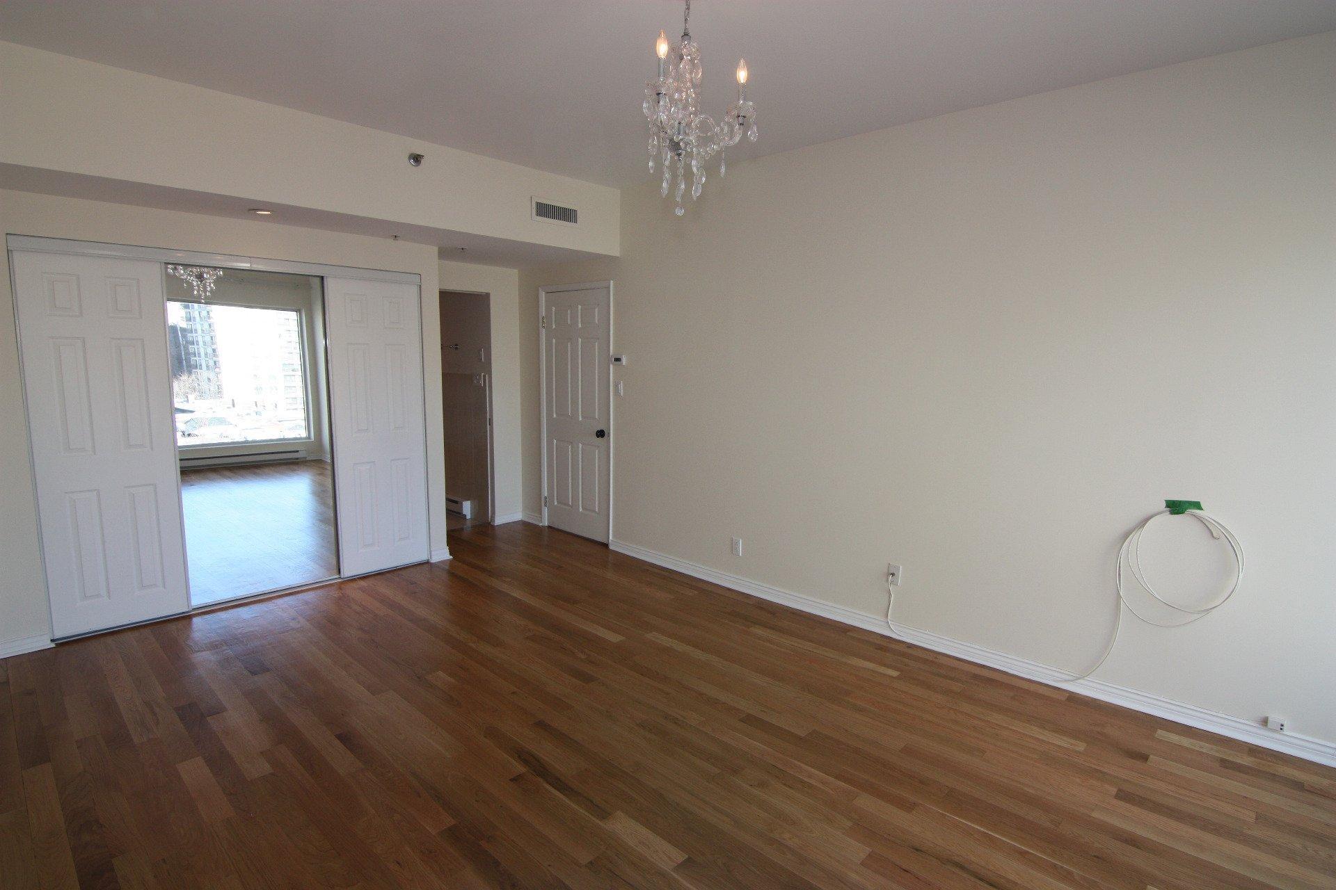 









1080


Rue St-Mathieu

, 802,
Montréal (Ville-Marie),




QC
H3H2S8

