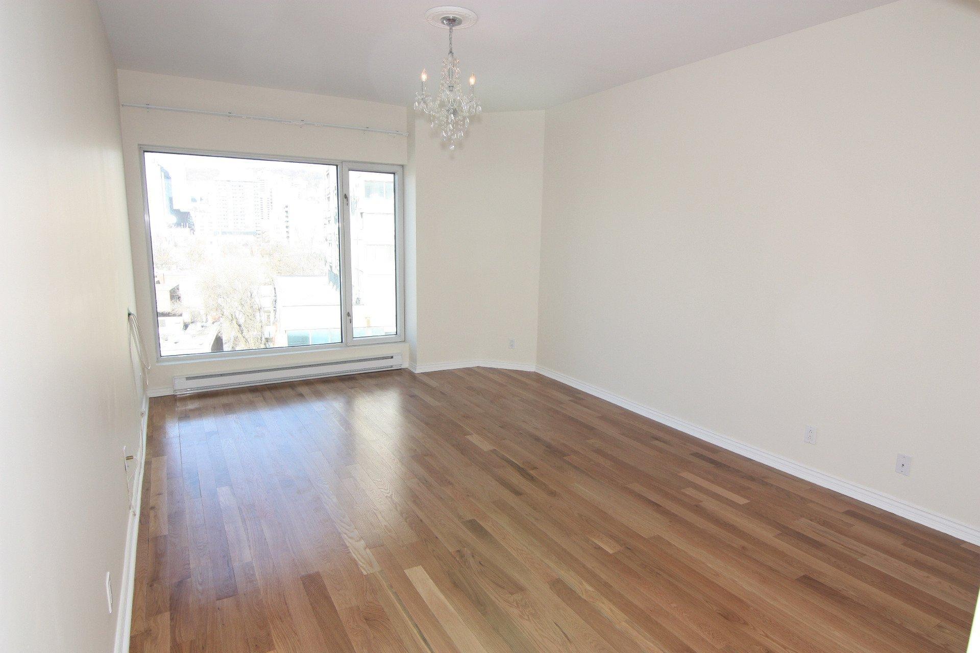 









1080


Rue St-Mathieu

, 802,
Montréal (Ville-Marie),




QC
H3H2S8

