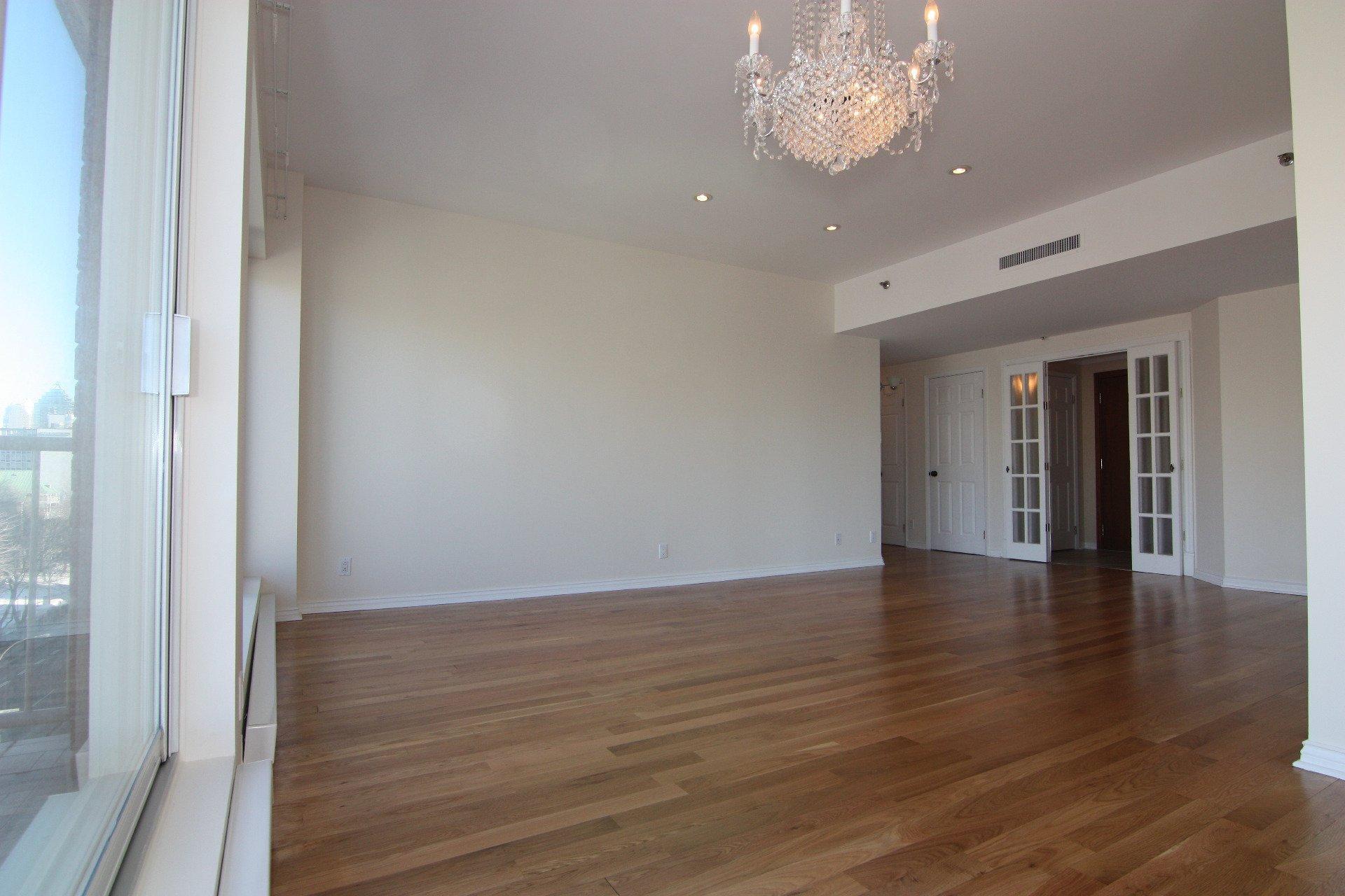 









1080


Rue St-Mathieu

, 802,
Montréal (Ville-Marie),




QC
H3H2S8

