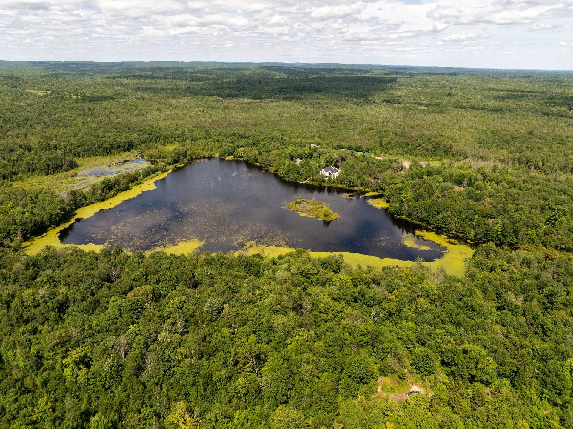 












Rue Aramis

,
Saint-Colomban,







QC
J5K2K9

