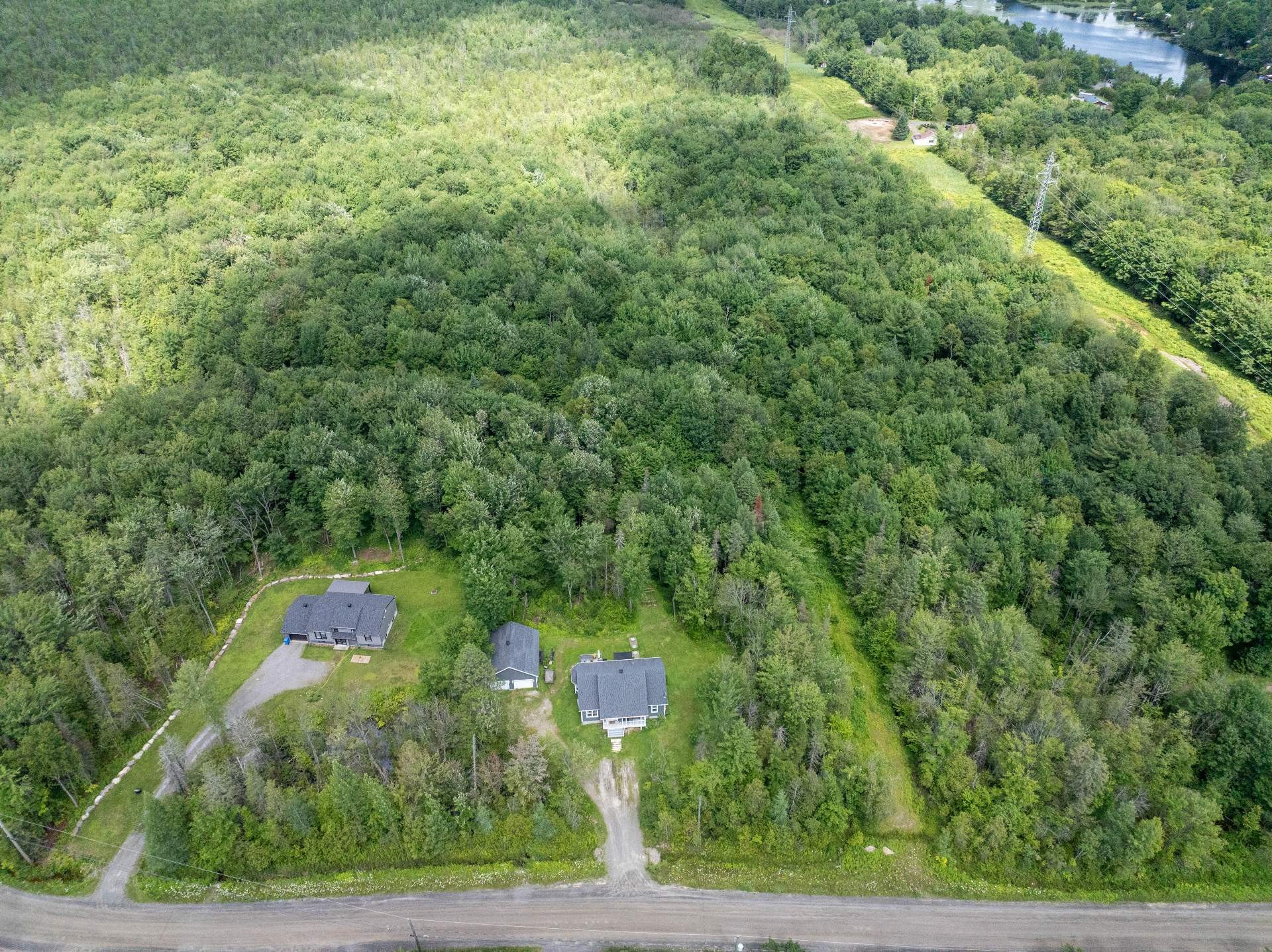 












Rue Aramis

,
Saint-Colomban,







QC
J5K2K9

