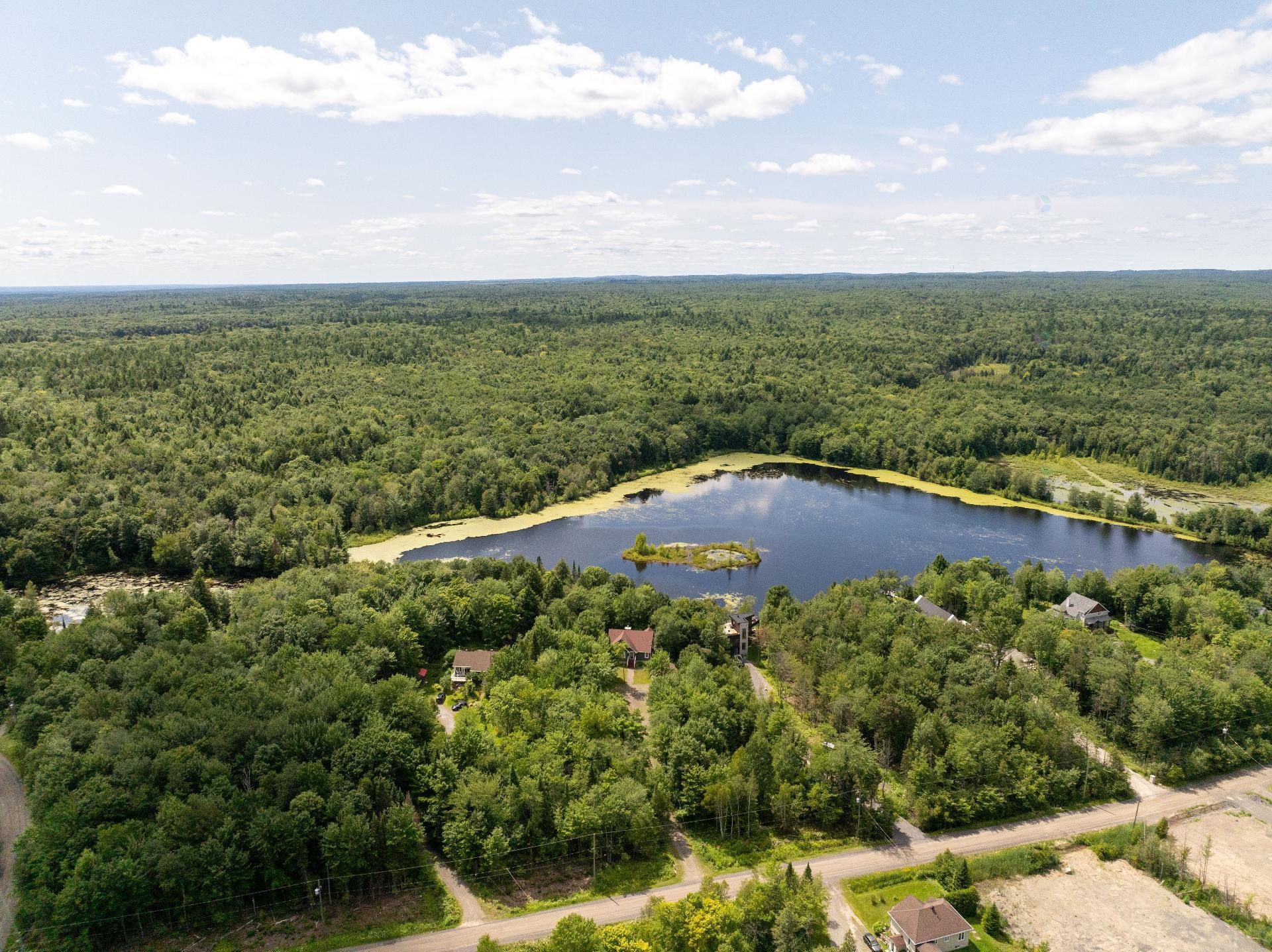 












Rue Aramis

,
Saint-Colomban,







QC
J5K2K9

