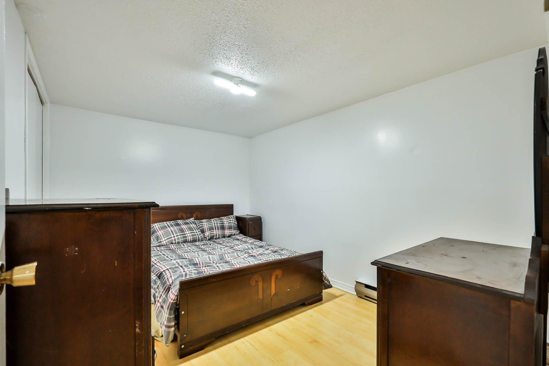 









235


Rue McPike

,
Gatineau (Buckingham),




QC
J8L2J2

