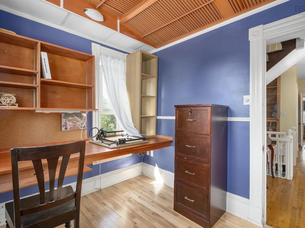 












328 King Street

,
Windsor,




NS
B0N 2T0

