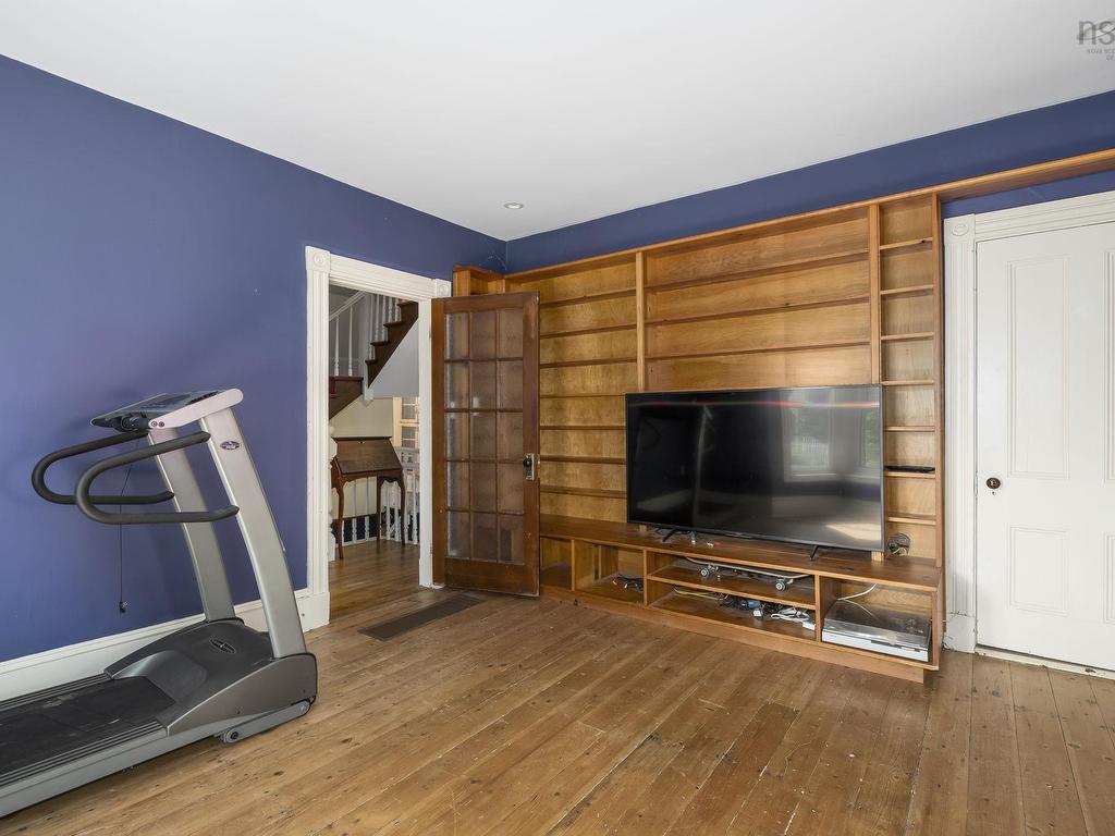 












328 King Street

,
Windsor,




NS
B0N 2T0

