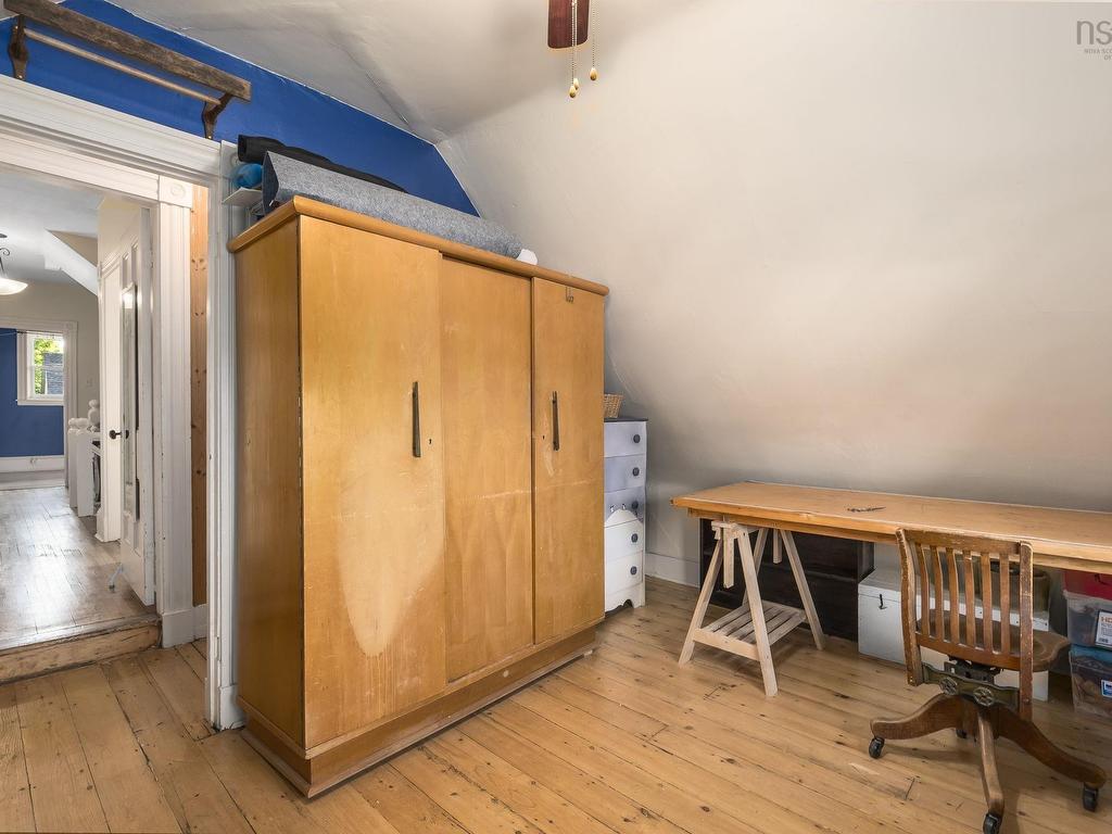












328 King Street

,
Windsor,




NS
B0N 2T0


