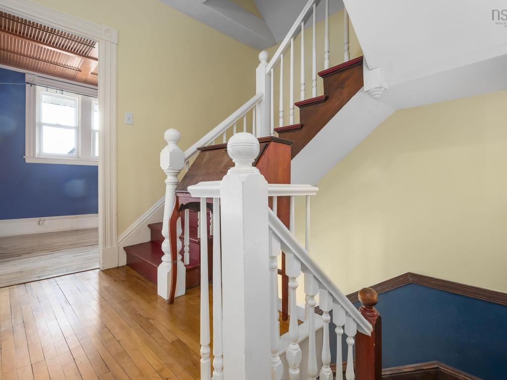 












328 King Street

,
Windsor,




NS
B0N 2T0

