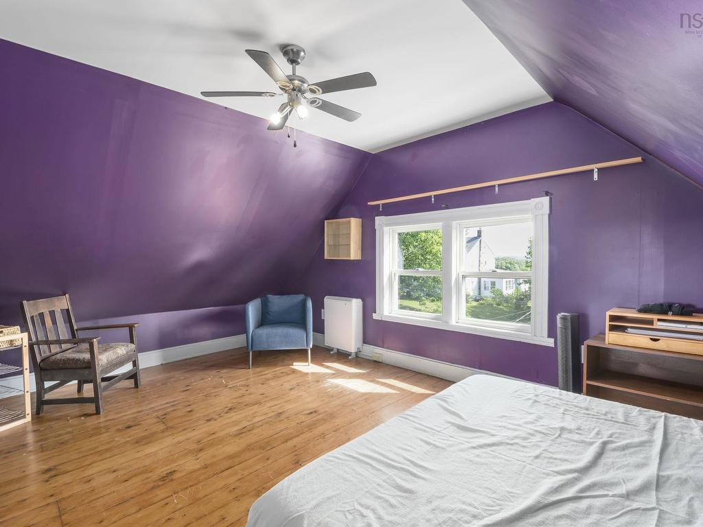 












328 King Street

,
Windsor,




NS
B0N 2T0

