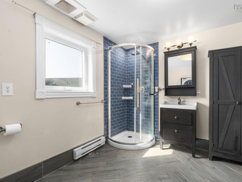 












328 King Street

,
Windsor,




NS
B0N 2T0

