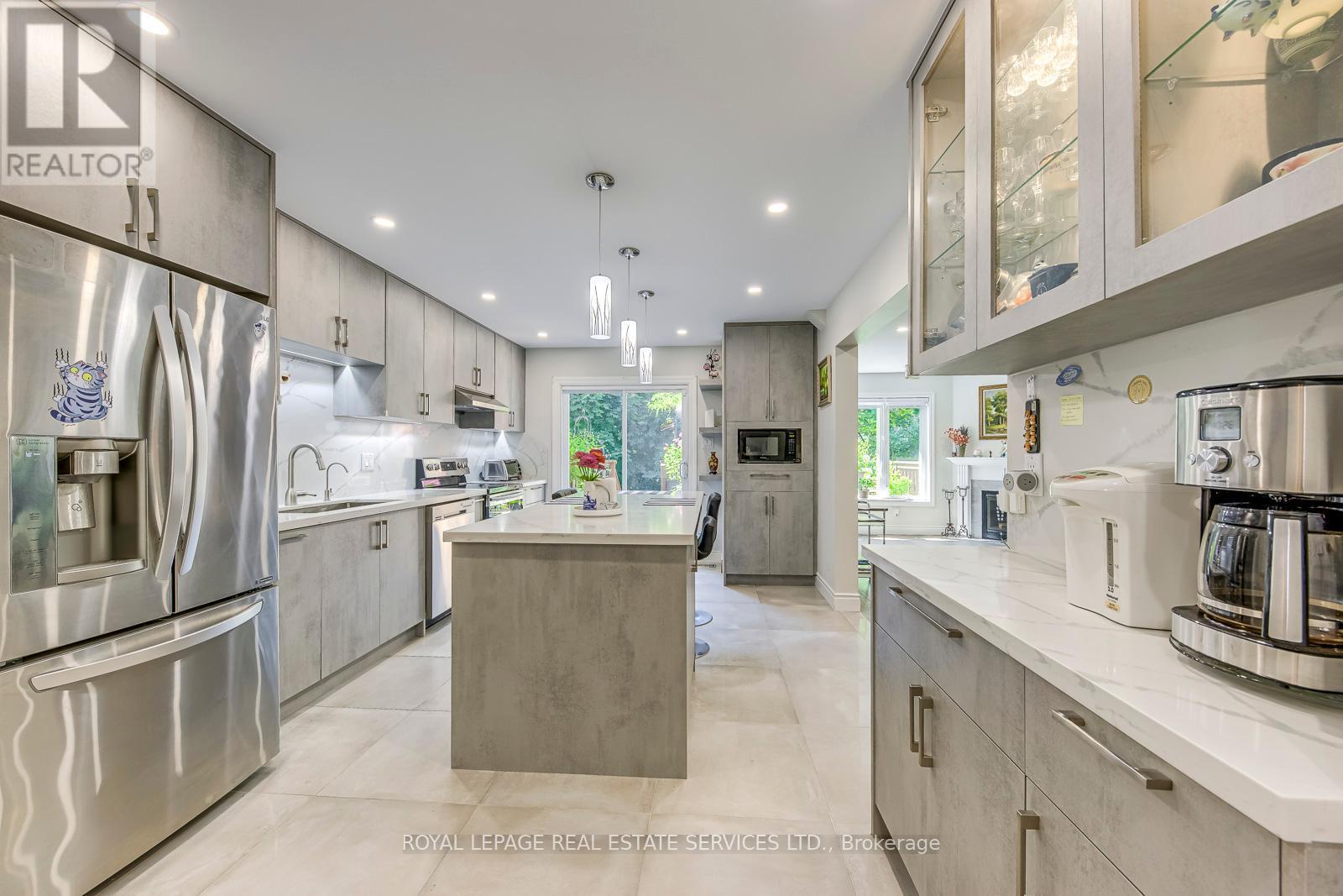 












49 - 1905 BROAD HOLLOW GATE

,
Mississauga,




Ontario
L5L5X2

