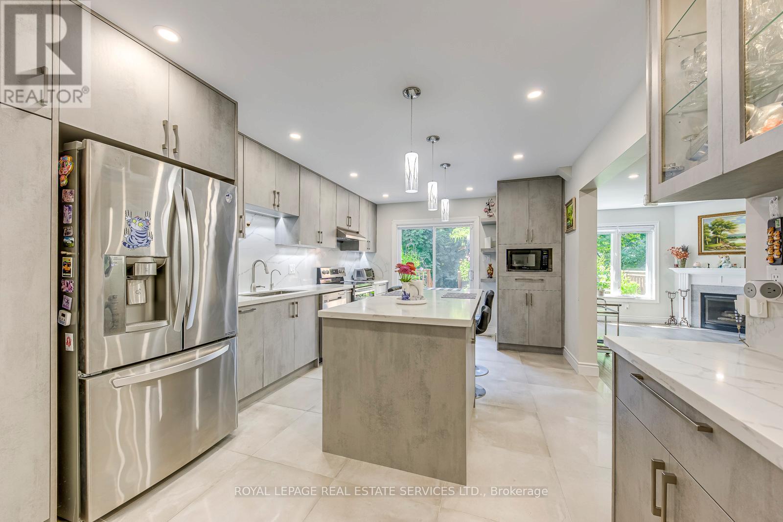 












49 - 1905 BROAD HOLLOW GATE

,
Mississauga,




Ontario
L5L5X2

