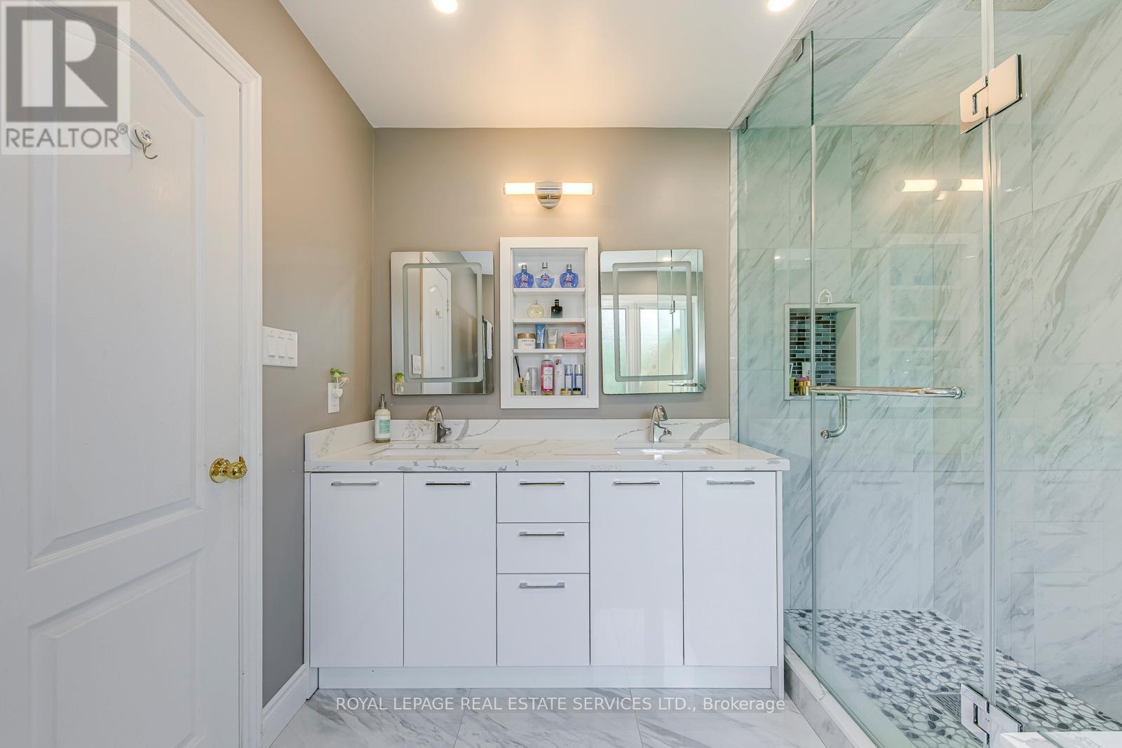 












49 - 1905 BROAD HOLLOW GATE

,
Mississauga,




Ontario
L5L5X2

