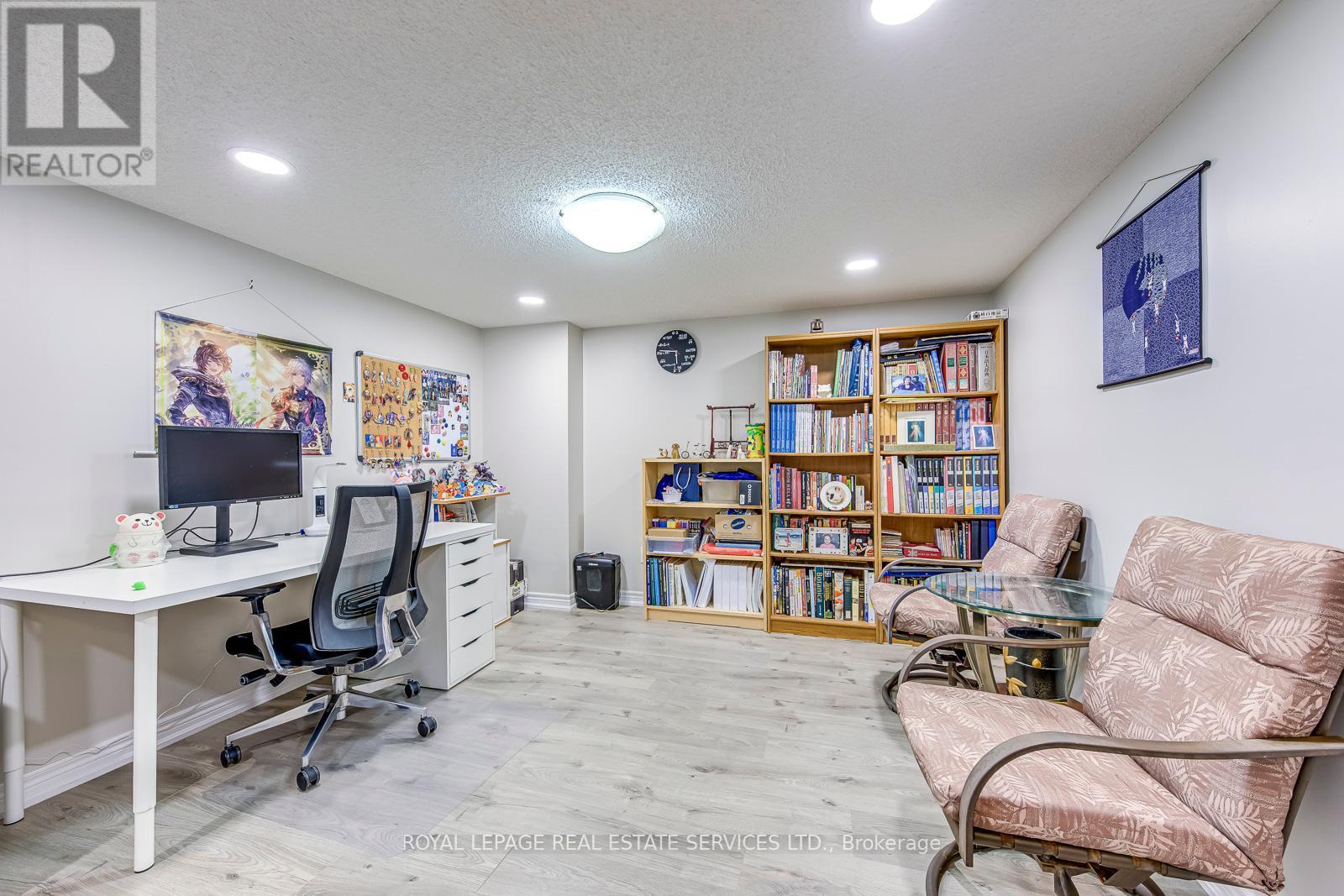 












49 - 1905 BROAD HOLLOW GATE

,
Mississauga,




Ontario
L5L5X2


