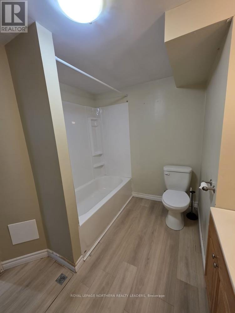 












891 DENISE STREET

,
Timmins (TNW - Riverpark),




Ontario
P4P1A7

