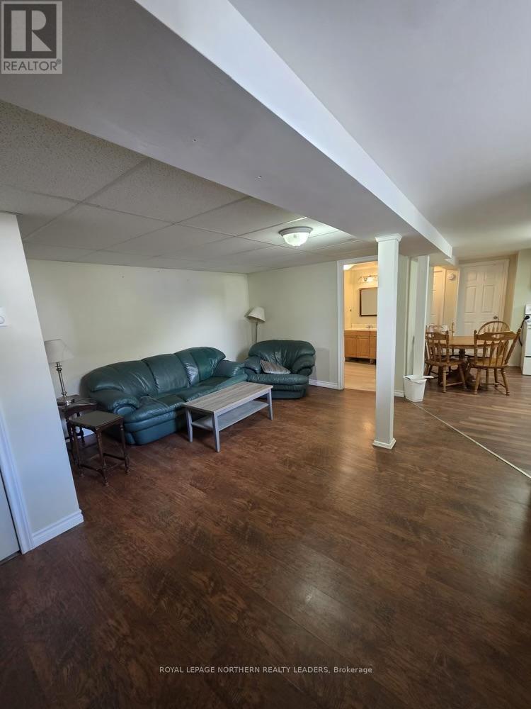 












891 DENISE STREET

,
Timmins (TNW - Riverpark),




Ontario
P4P1A7


