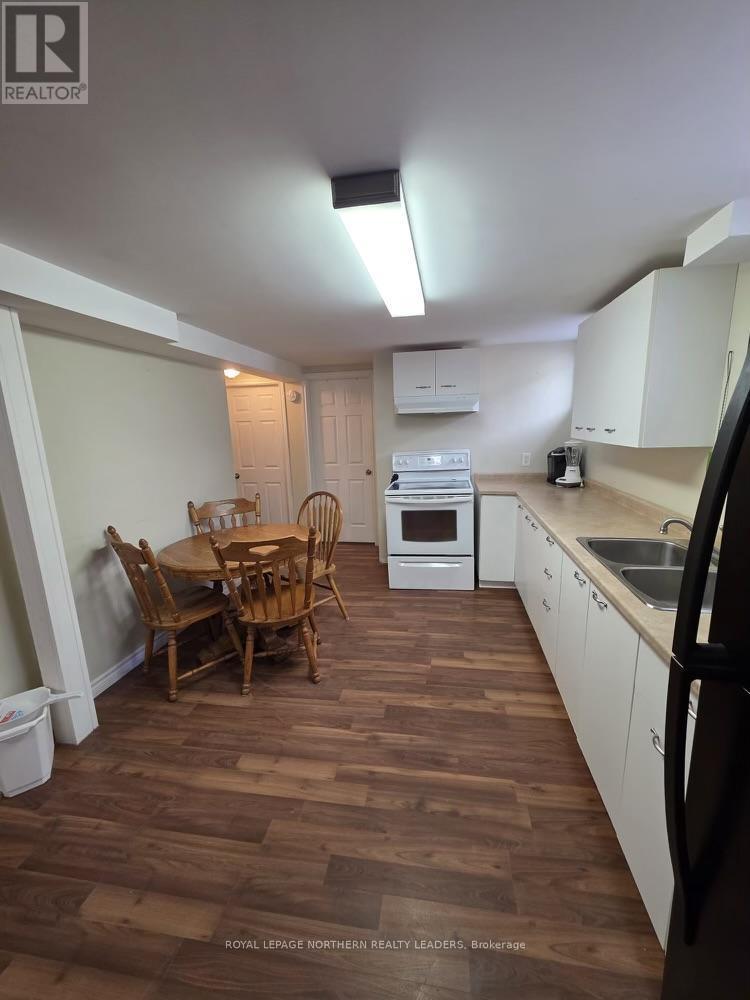 












891 DENISE STREET

,
Timmins (TNW - Riverpark),




Ontario
P4P1A7

