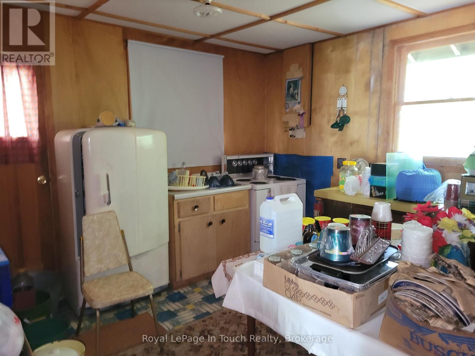 












1 SR407 SEVERN RIVER SHORES

,
Muskoka Lakes (Wood (Muskoka Lakes)),




Ontario
L0K1E0

