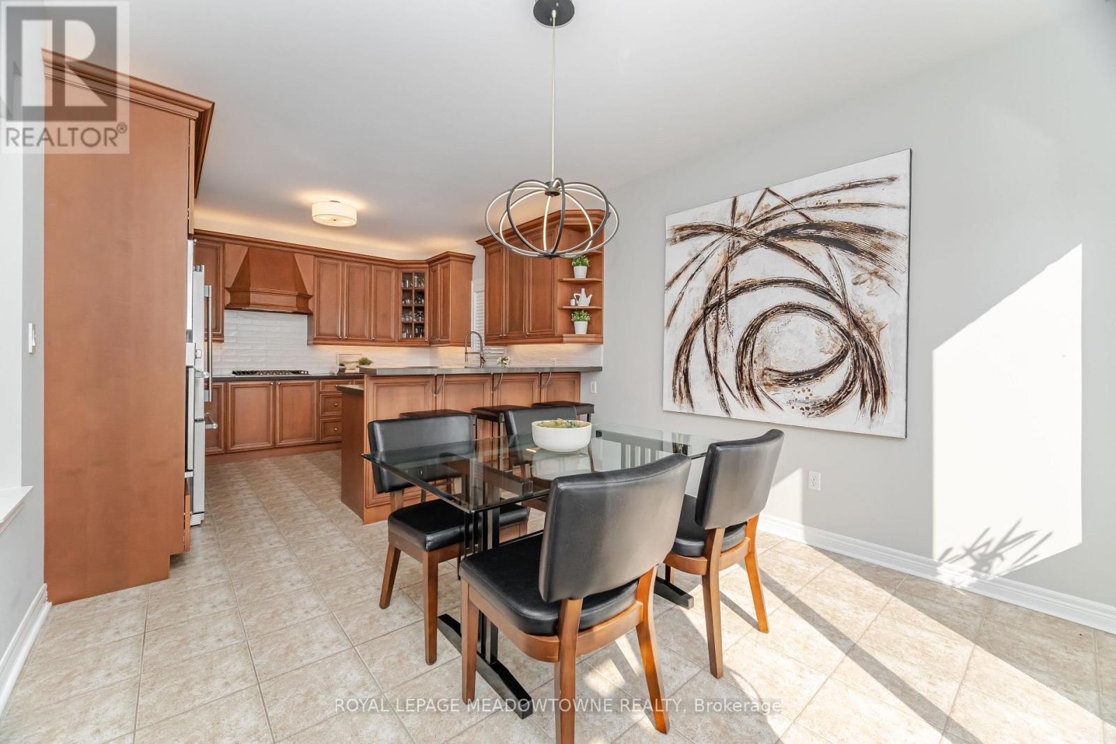 












6756 EARLY SETTLER ROW

,
Mississauga,




Ontario
L5W1J3

