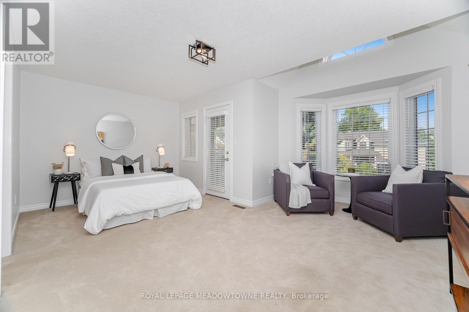 












6756 EARLY SETTLER ROW

,
Mississauga,




Ontario
L5W1J3

