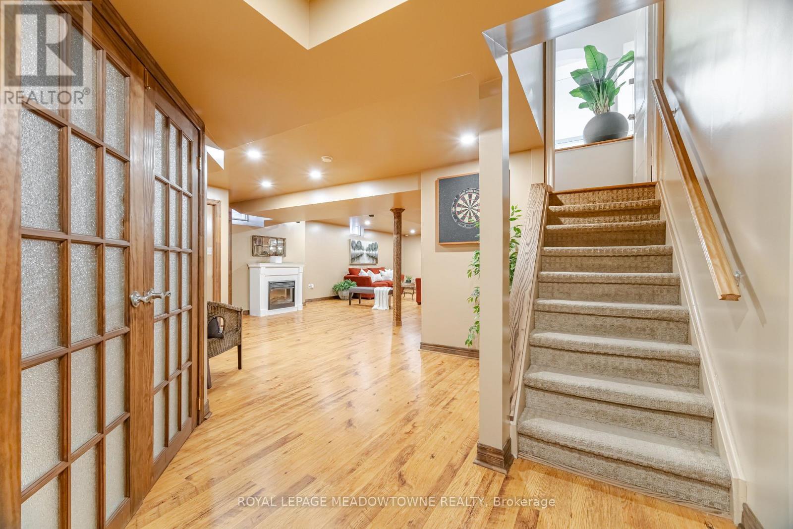 












6756 EARLY SETTLER ROW

,
Mississauga,




Ontario
L5W1J3

