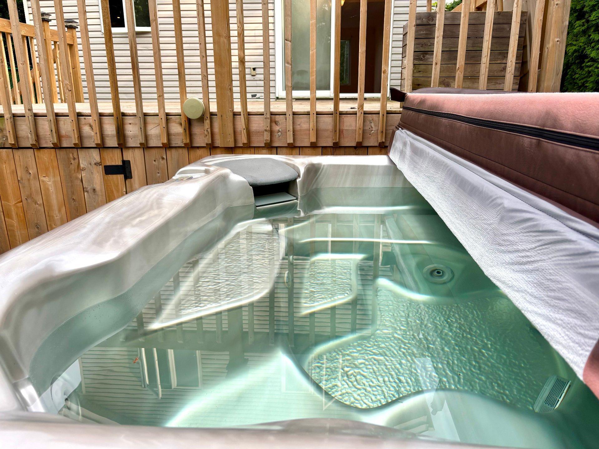 









2696


Rue des Perce-Neige

,
Vaudreuil-Dorion,




QC
J7V8Y4

