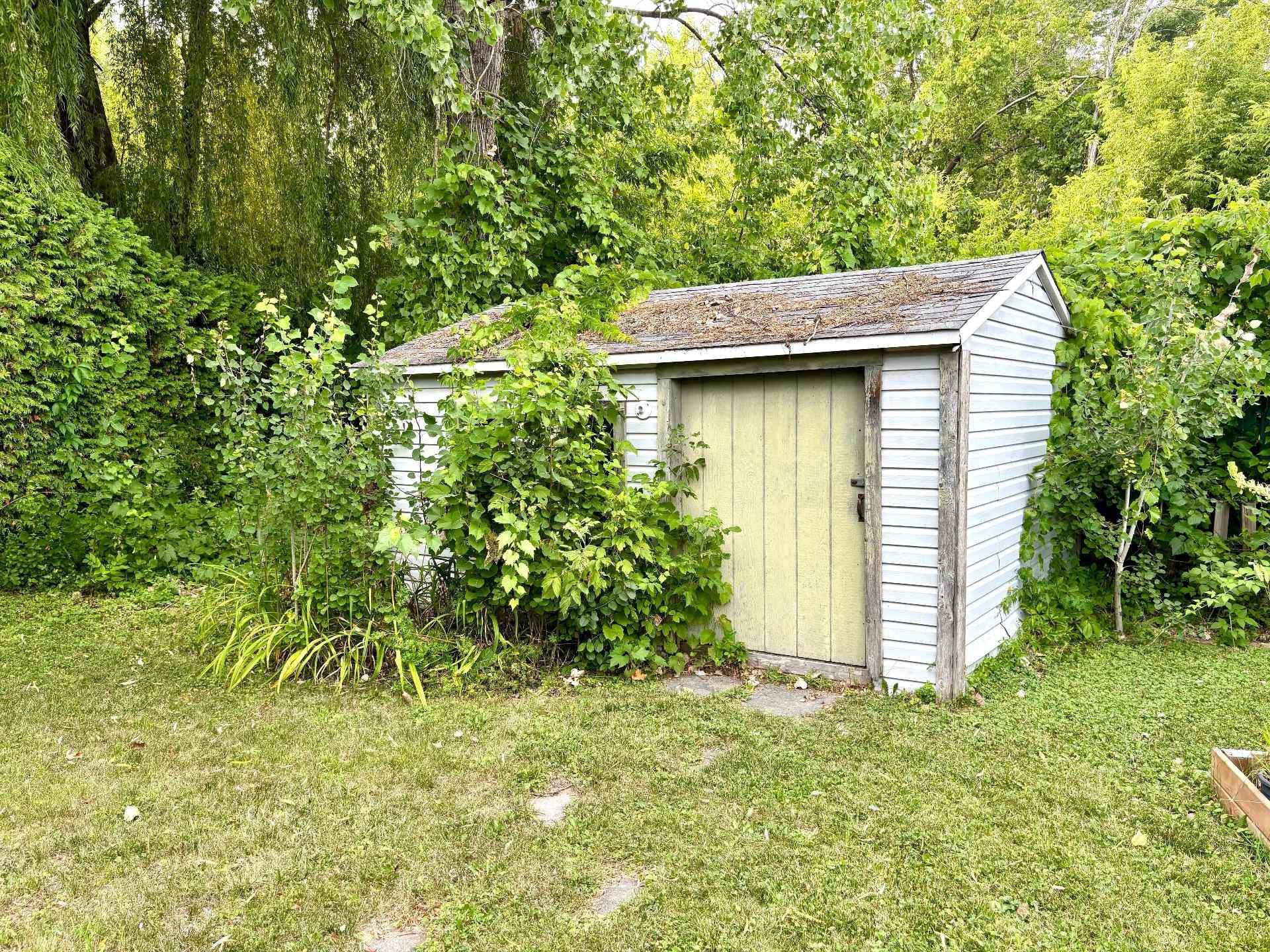 









2696


Rue des Perce-Neige

,
Vaudreuil-Dorion,




QC
J7V8Y4

