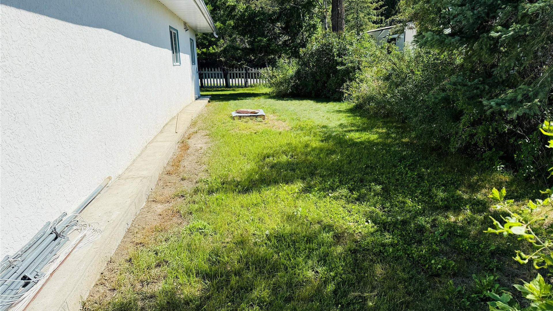 









4688


Poplar

Street,
Windermere,




BC
V0B 2L2

