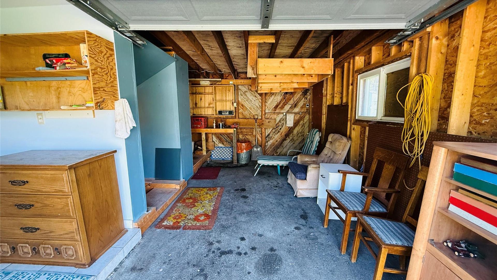 









4688


Poplar

Street,
Windermere,




BC
V0B 2L2

