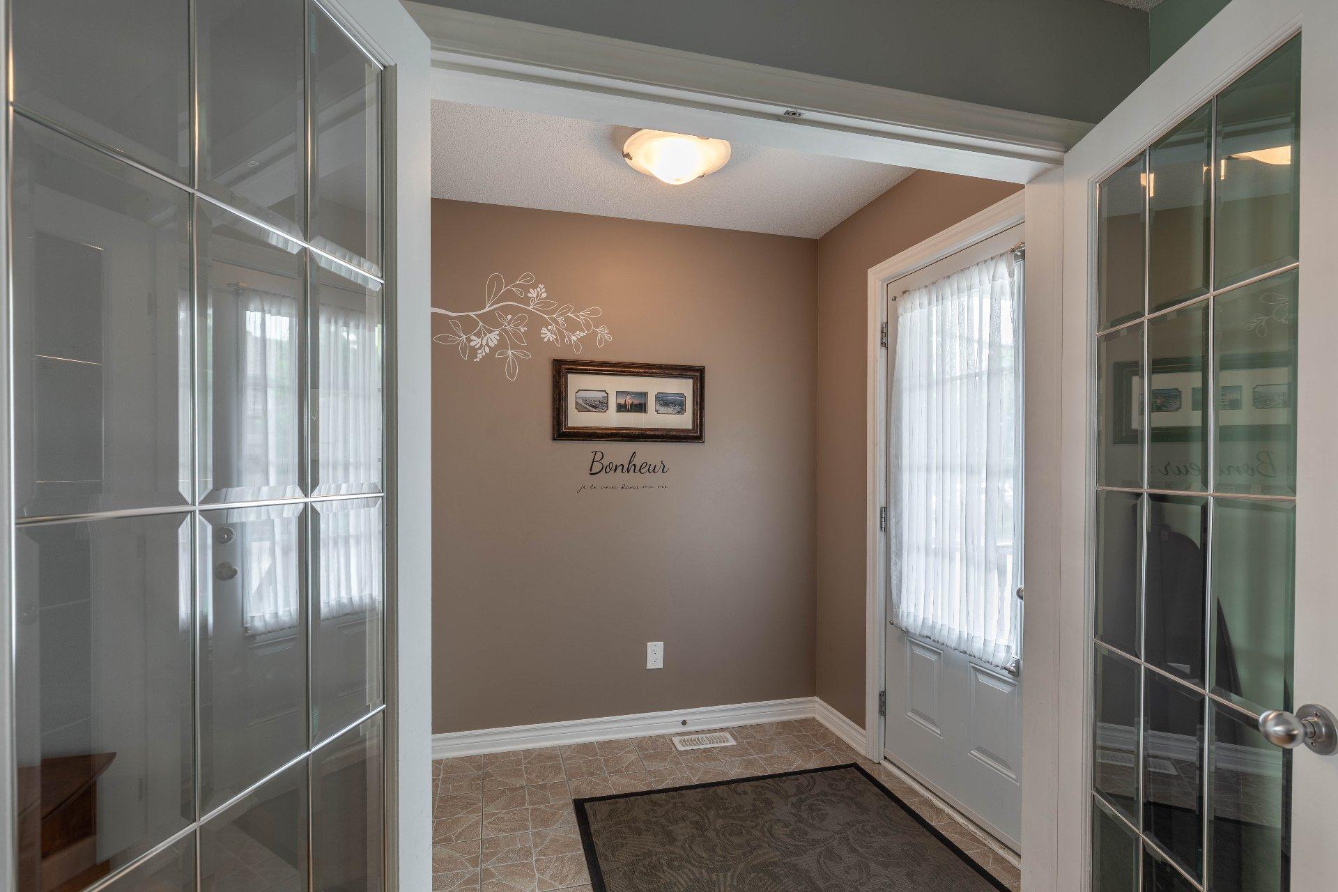 









31


Rue Jules-Verne

,
Gatineau (Gatineau),




QC
J8R2Y1

