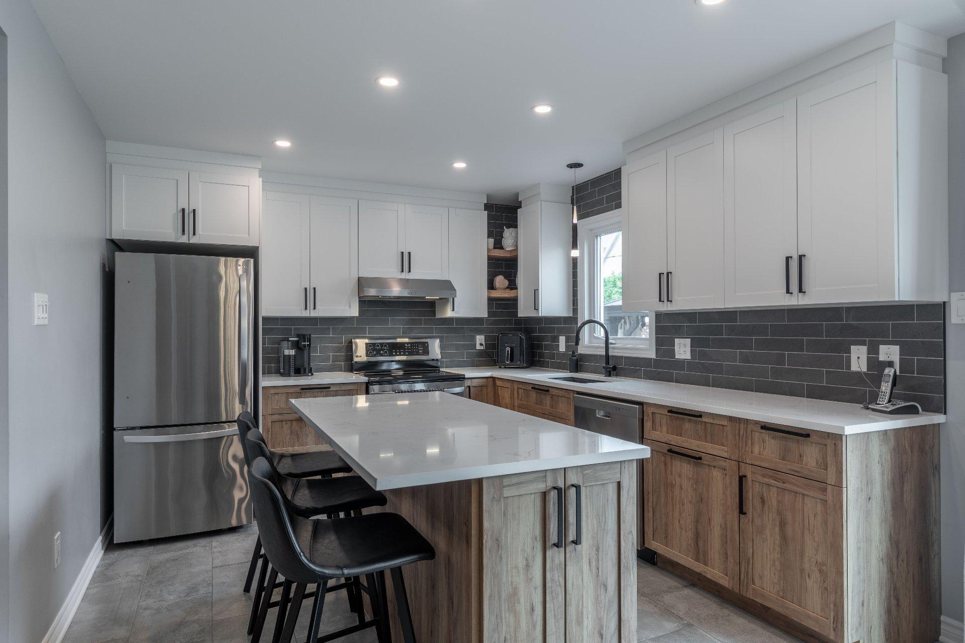 









31


Rue Jules-Verne

,
Gatineau (Gatineau),




QC
J8R2Y1


