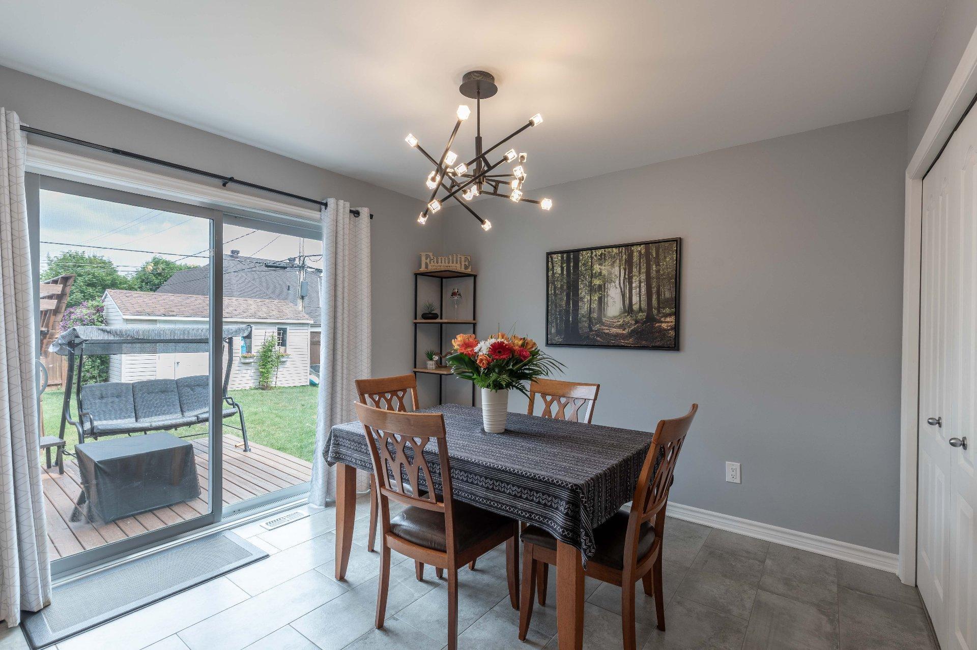 









31


Rue Jules-Verne

,
Gatineau (Gatineau),




QC
J8R2Y1

