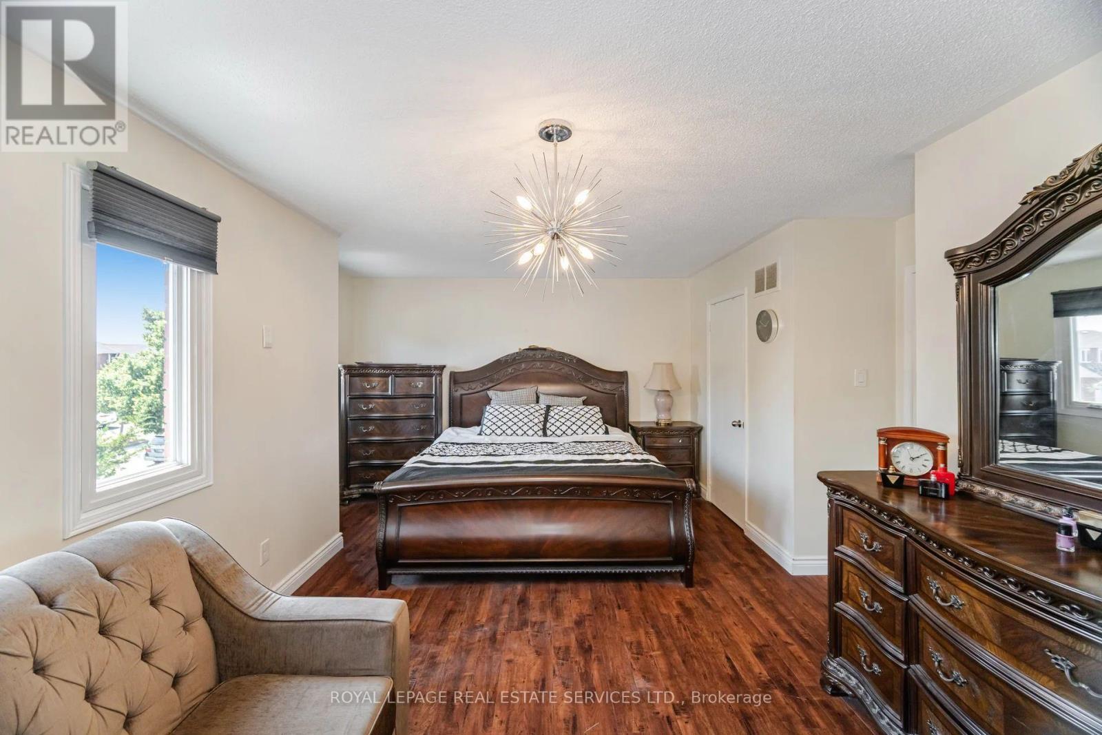 












3245 AUBREY ROAD

,
Mississauga,




Ontario
L5L5C8

