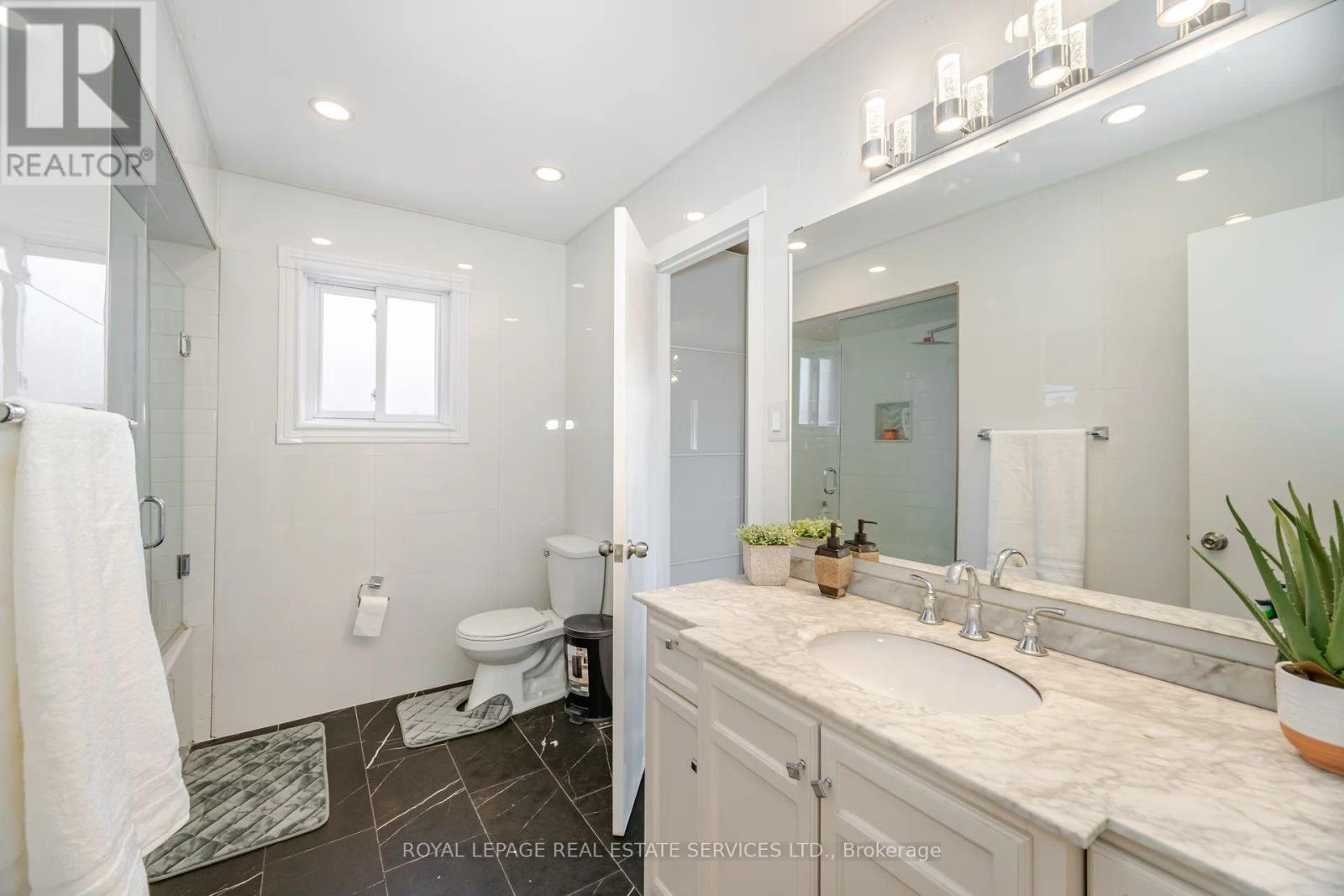 












3245 AUBREY ROAD

,
Mississauga,




Ontario
L5L5C8

