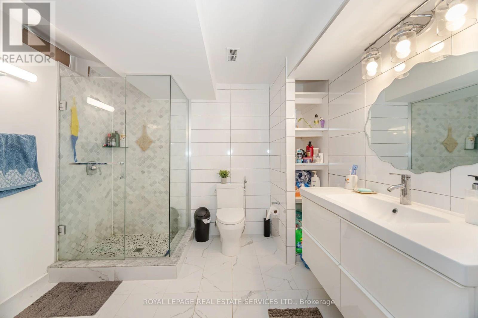 












3245 AUBREY ROAD

,
Mississauga,




Ontario
L5L5C8

