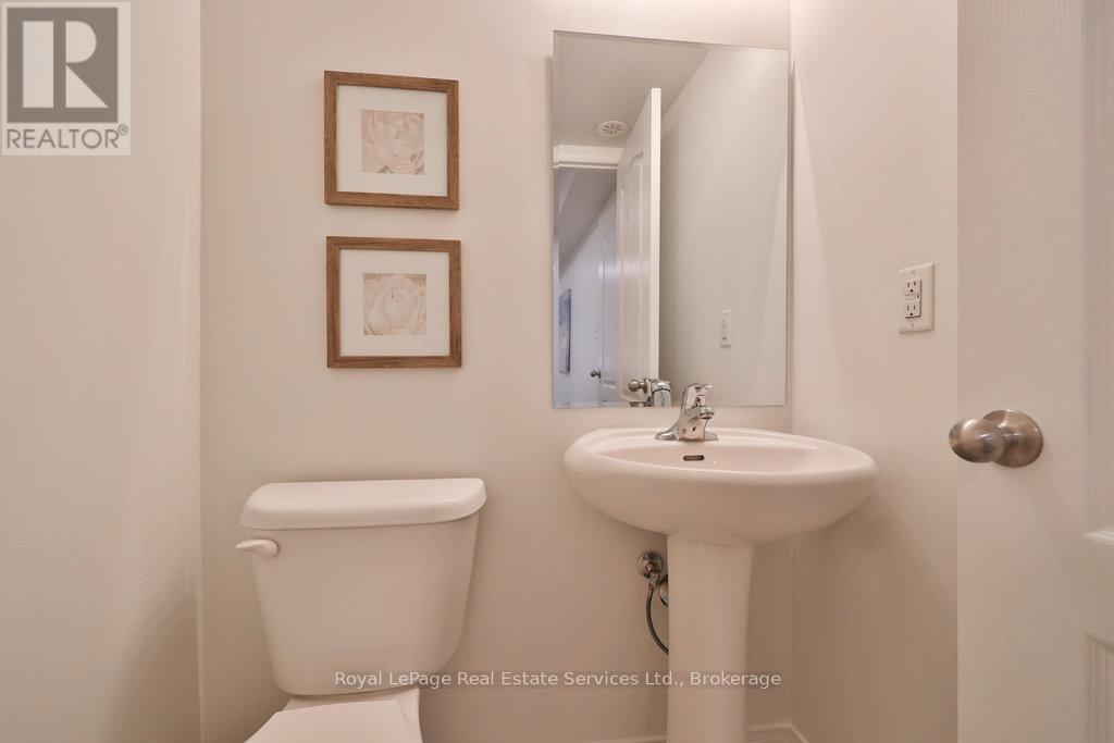 












24 - 47 HAYS BOULEVARD

,
Oakville (RO River Oaks),




Ontario
L6H0J1

