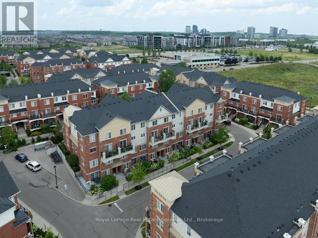 












24 - 47 HAYS BOULEVARD

,
Oakville (RO River Oaks),




Ontario
L6H0J1

