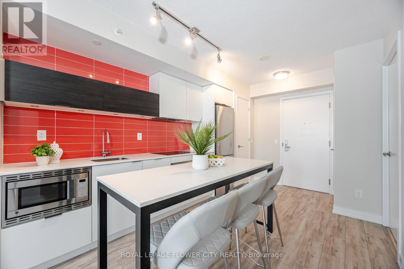 












1206 - 20 THOMAS RILEY ROAD NE

,
Toronto,




Ontario
M9B0C3

