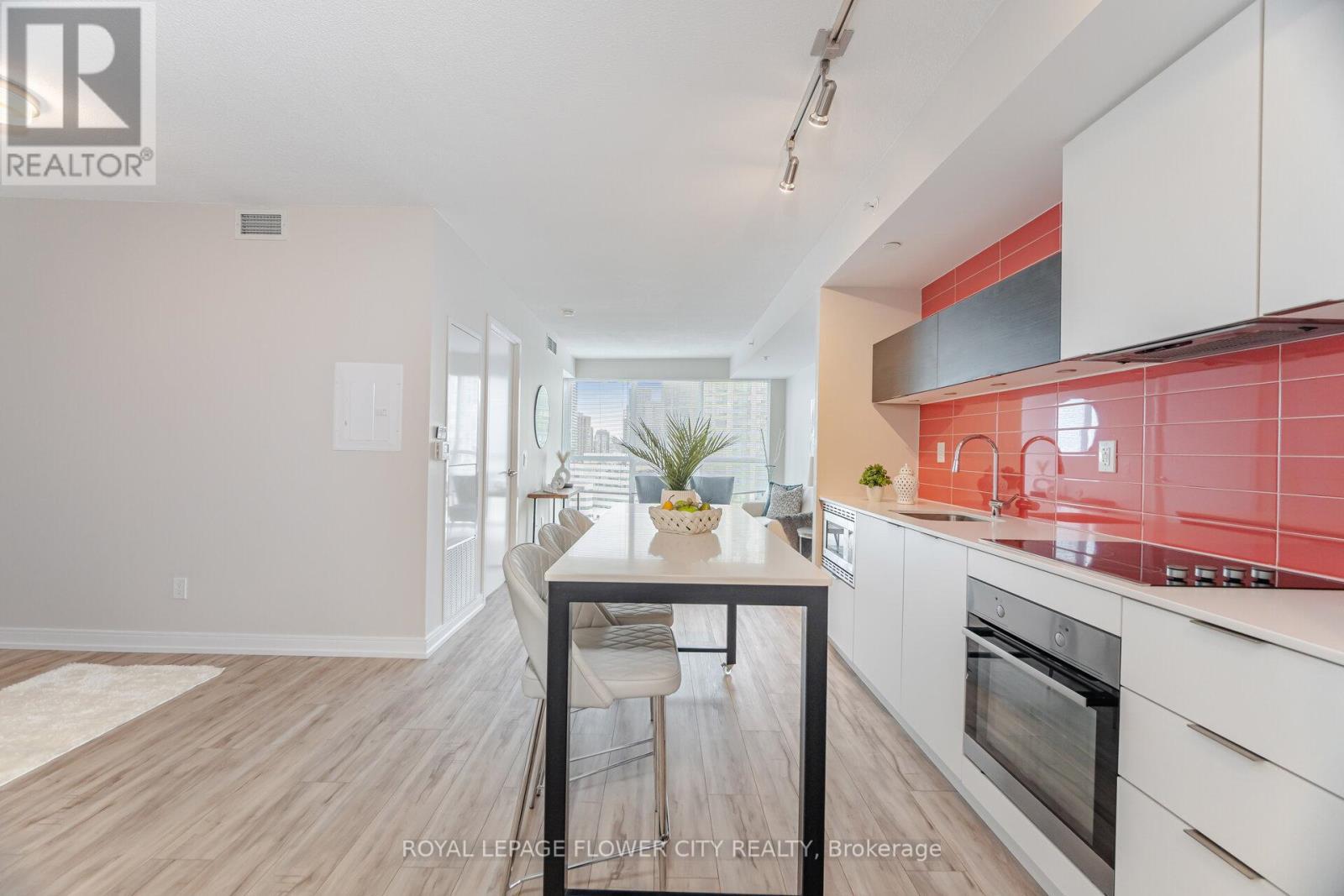 












1206 - 20 THOMAS RILEY ROAD NE

,
Toronto,




Ontario
M9B0C3

