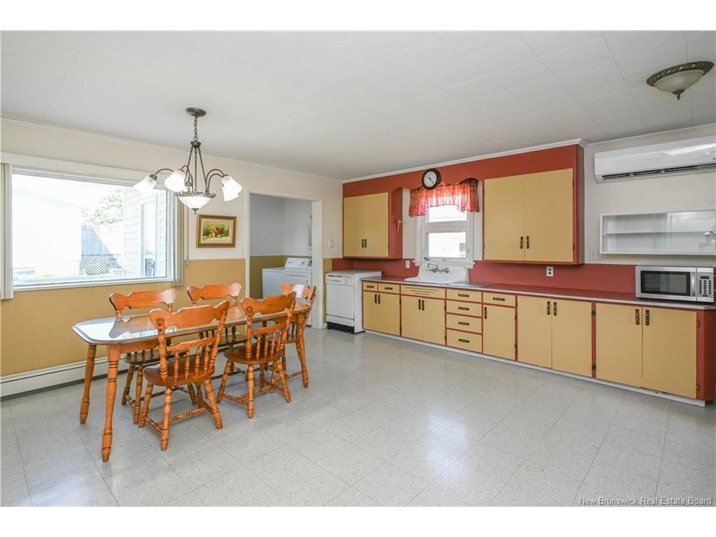 









351


Saint-Pierre E.

BLVD,
Caraquet,




NB
E1W 1B4

