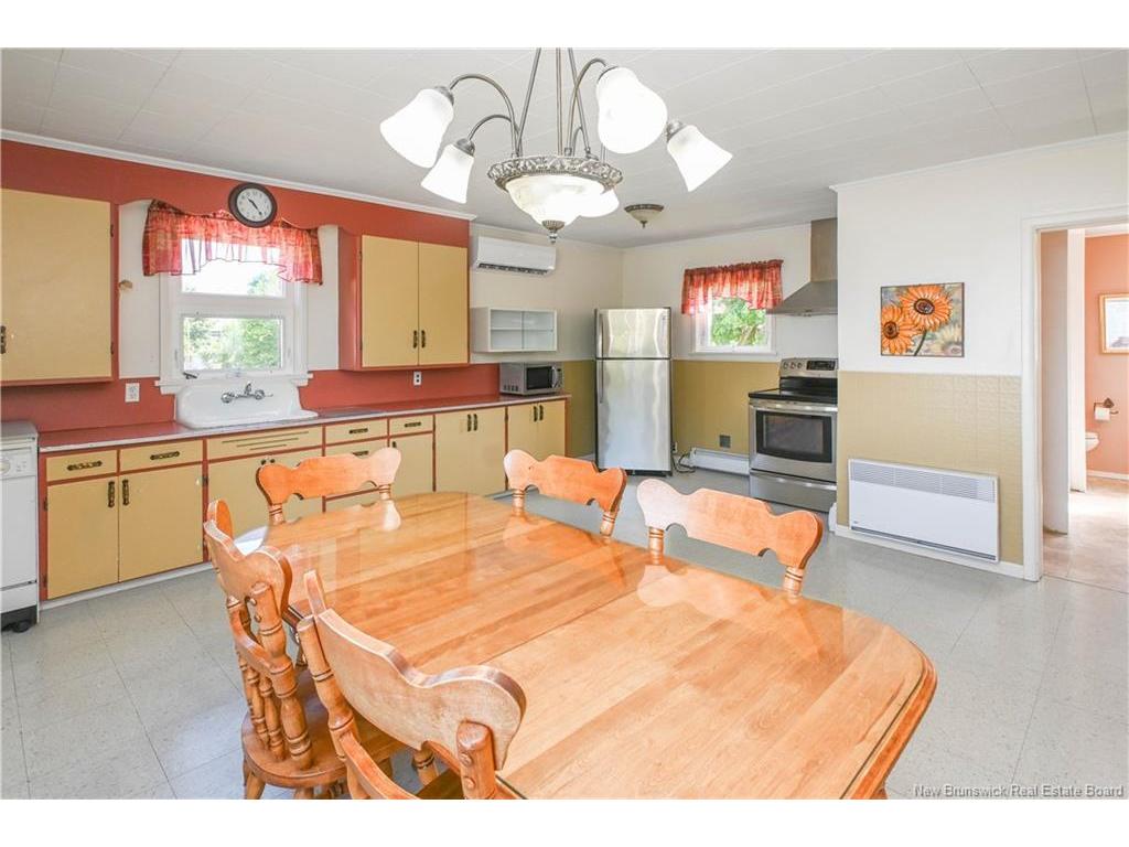 









351


Saint-Pierre E.

BLVD,
Caraquet,




NB
E1W 1B4

