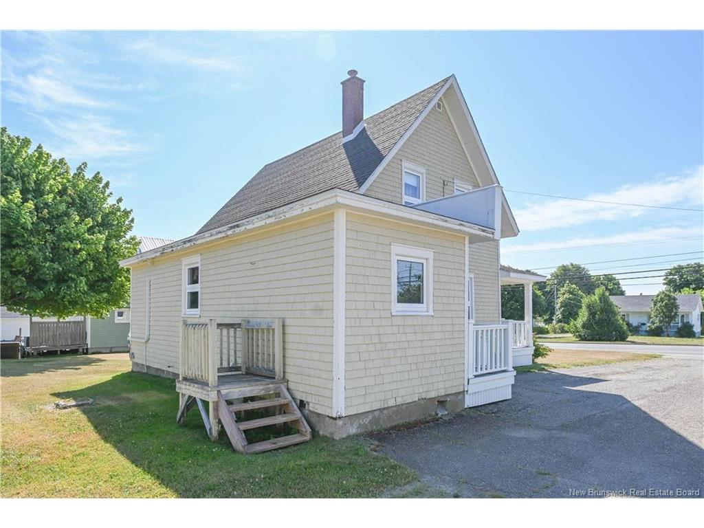 









351


Saint-Pierre E.

BLVD,
Caraquet,




NB
E1W 1B4


