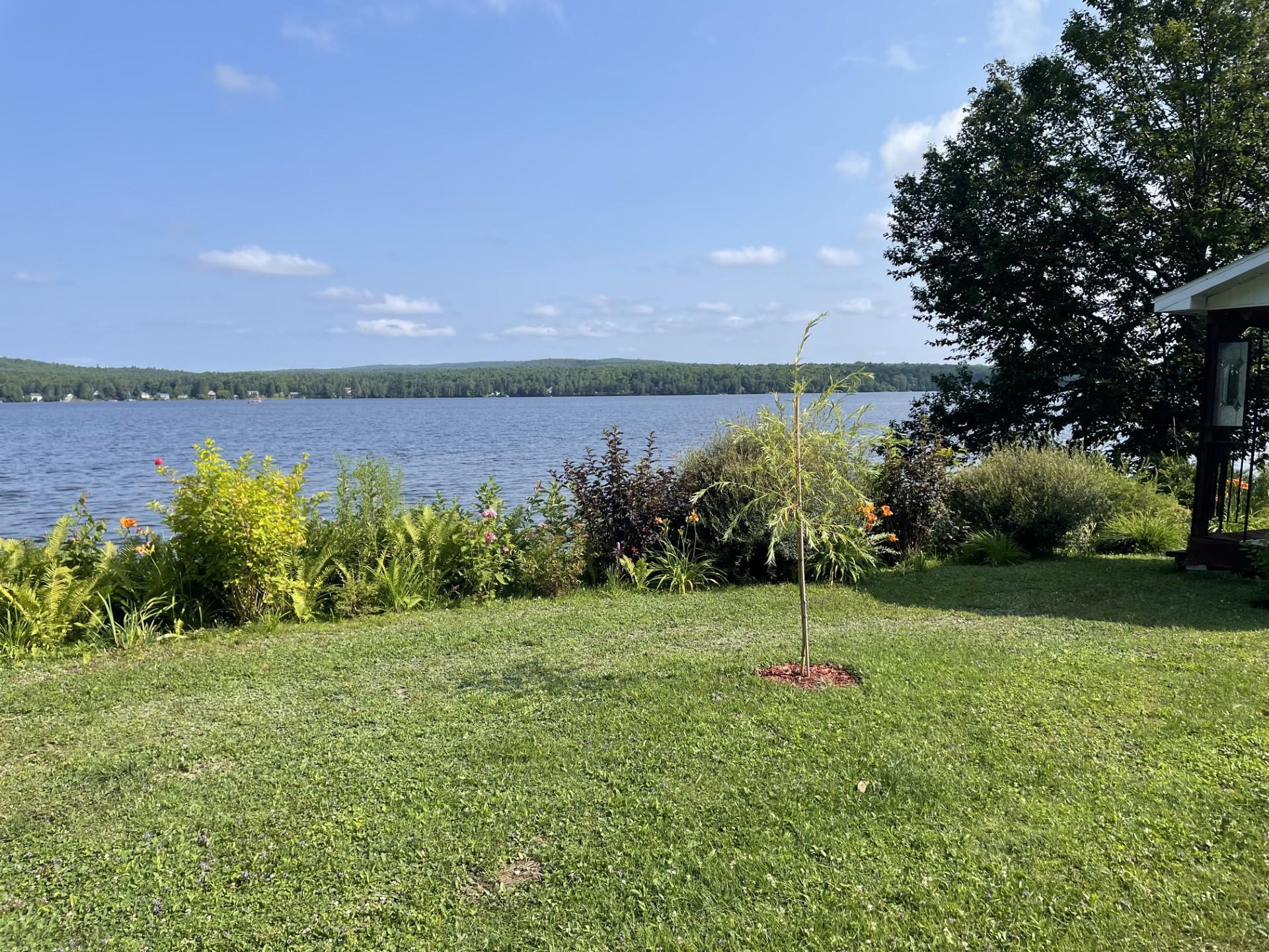 









384


Ch. du Tour-du-Lac-David S.

,
Lac-des-Écorces,







QC
J0W1H0

